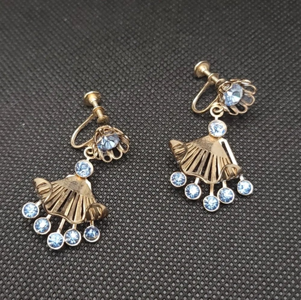 Vintage 1950's Floral Rhinestone Screwback Earrings